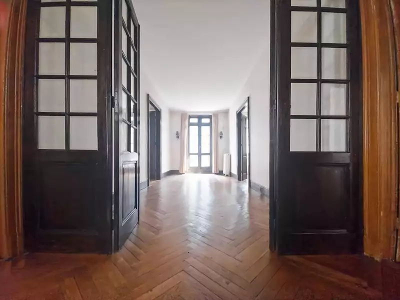 Maison, 320 m²