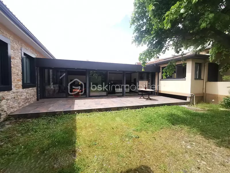Maison, 200 m²