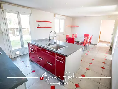 Maison, 157 m²