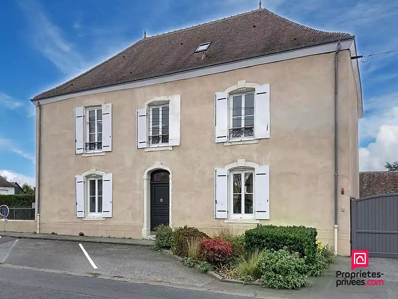 Maison, 185 m²