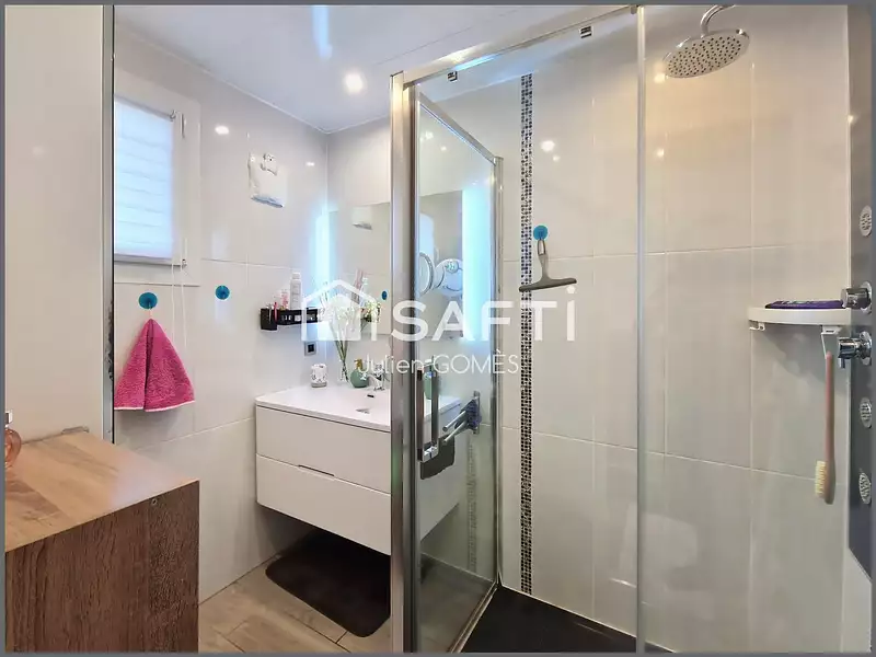 Maison, 94 m²