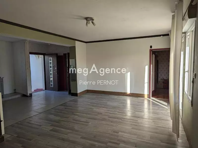 Maison, 77 m²