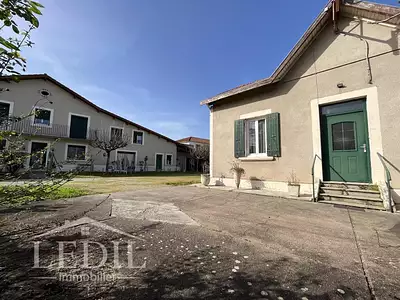 Maison, 248 m²