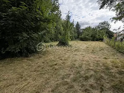 Terrain, 1 033 m²