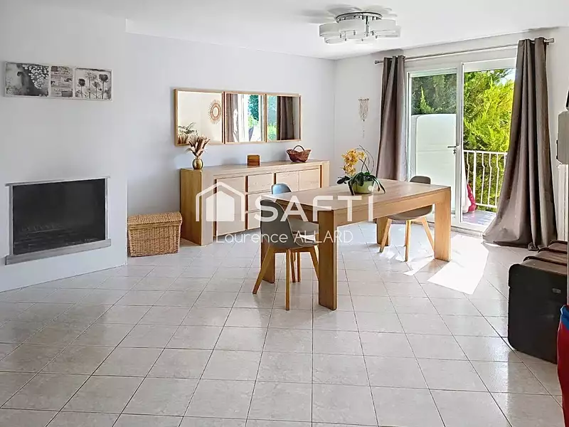 Maison, 186 m²