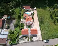 Maison, 196 m²