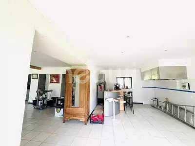 Maison, 259,5 m²