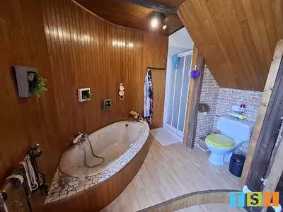 Maison, 270 m²
