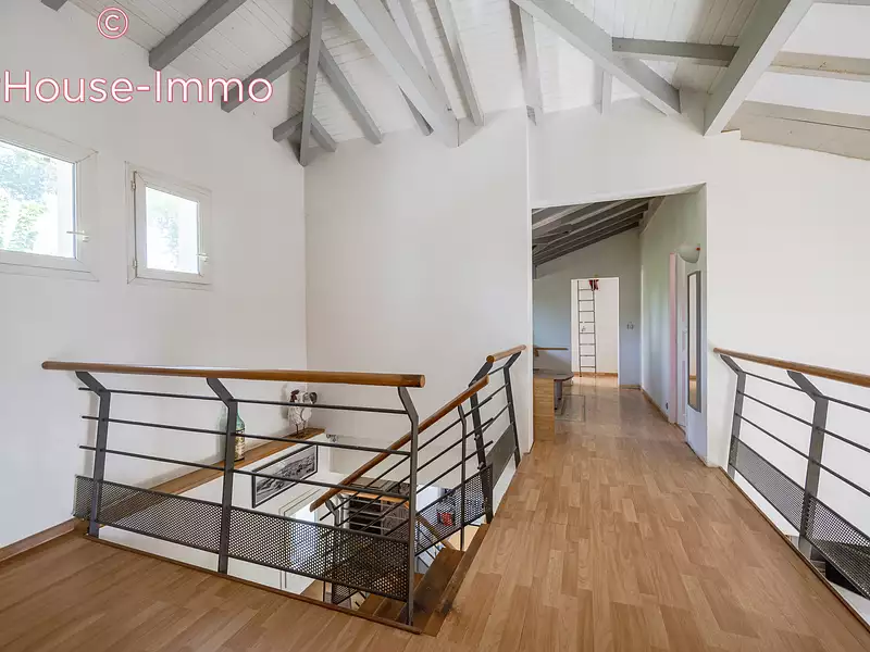 Maison, 180 m²