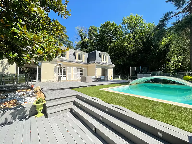 Maison, 250 m²