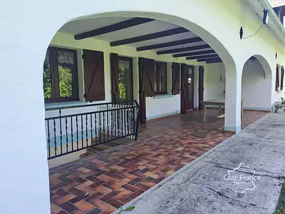 Maison, 250 m²