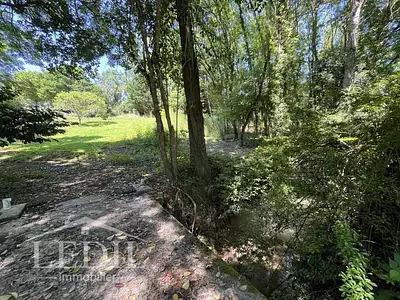 Terrain, 3 773 m²