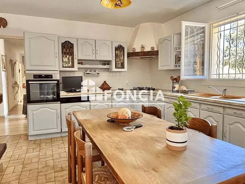 Maison, 326 m²