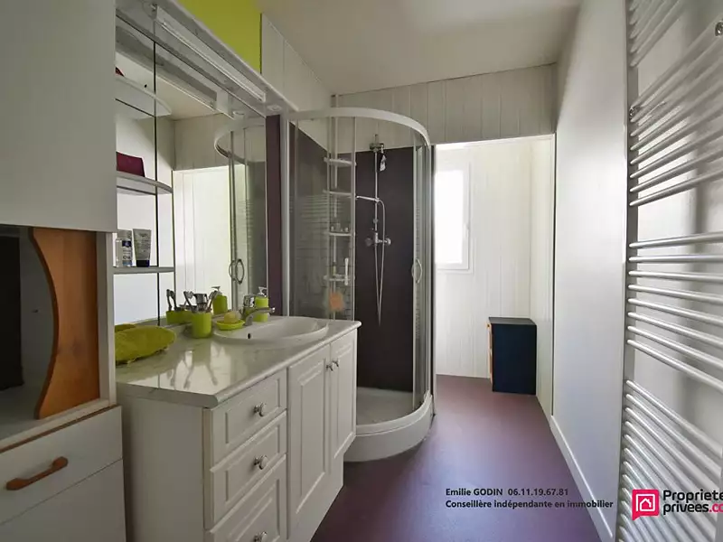 Maison, 180 m²