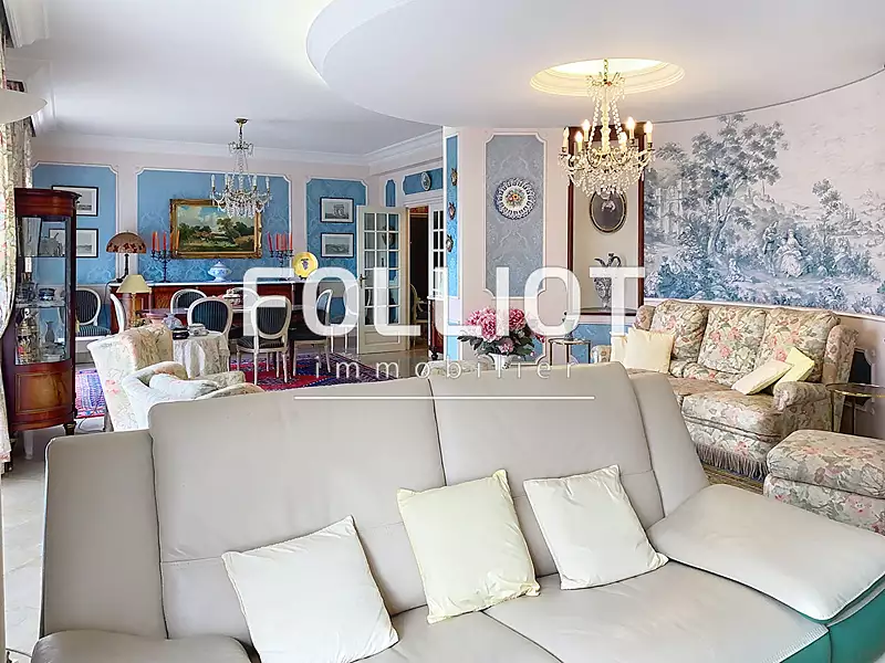 Appartement, 210,84 m²