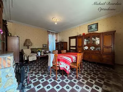 Maison, 196 m²