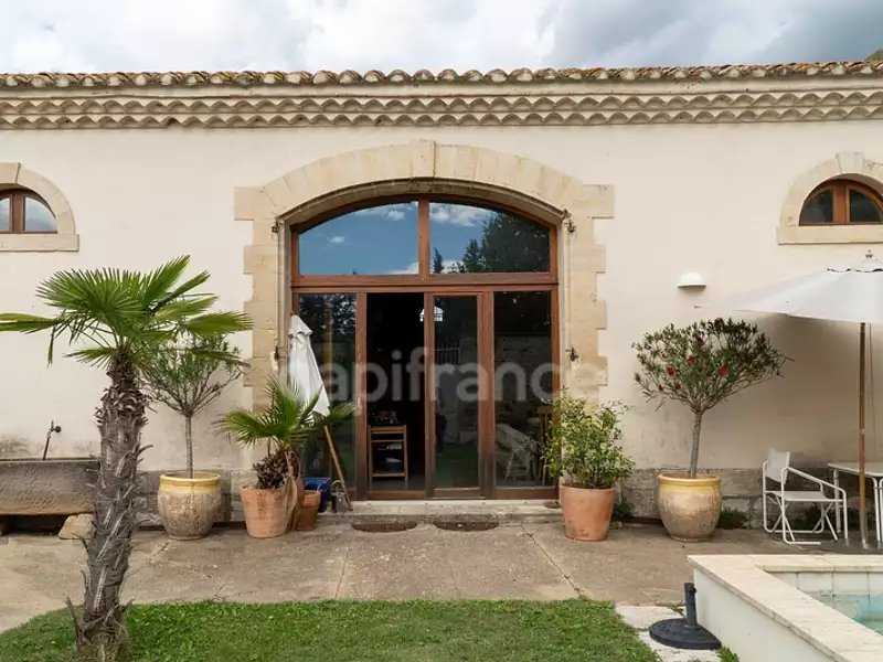 Maison, 560 m²