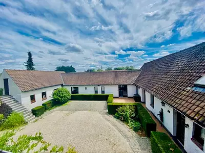 Maison, 250 m²