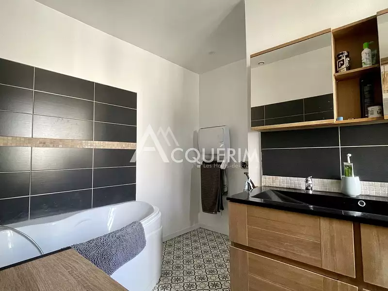 Maison, 140 m²