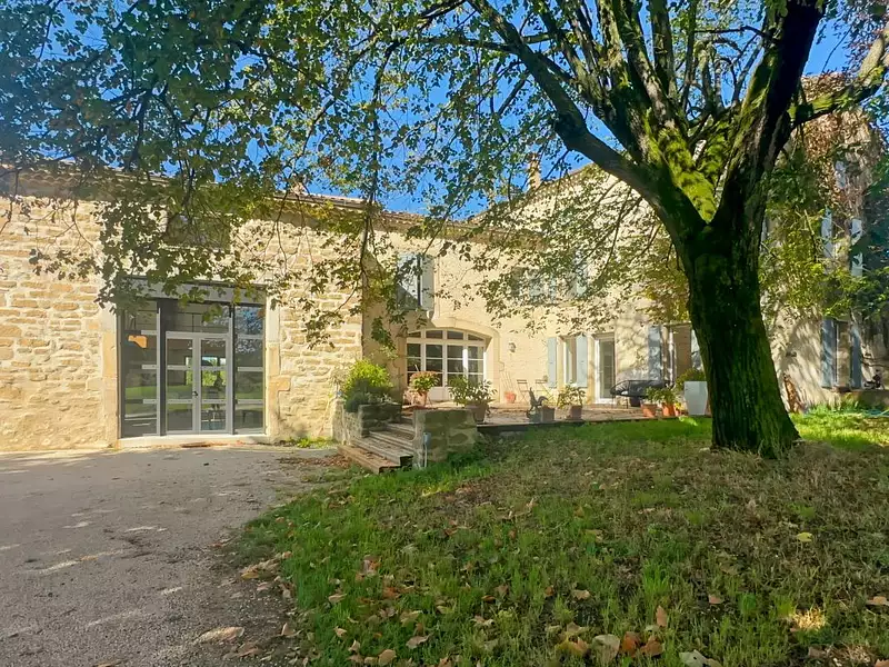 Maison, 340 m²