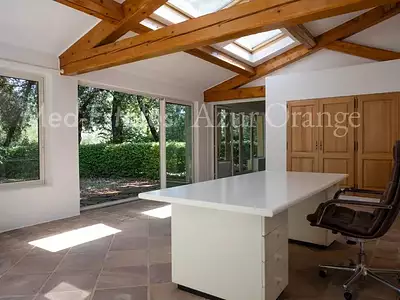 Maison, 565 m²