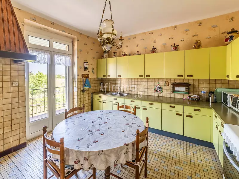 Maison, 268 m²