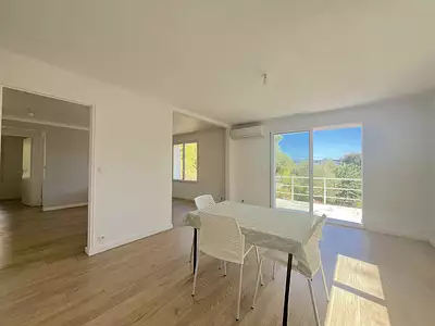 Maison, 94 m²