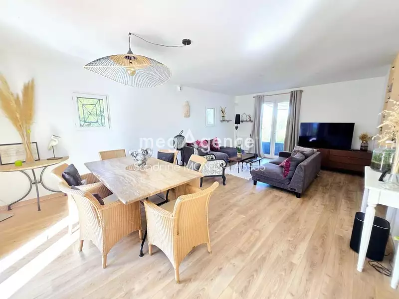 Maison, 142 m²