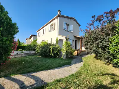 Maison, 175 m²
