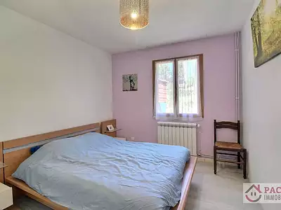Maison, 177,6 m²