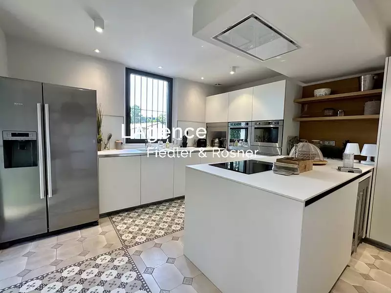 Maison, 422 m²