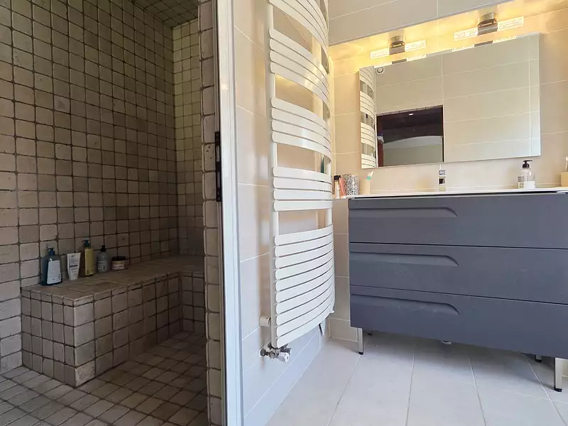 Maison, 241 m²
