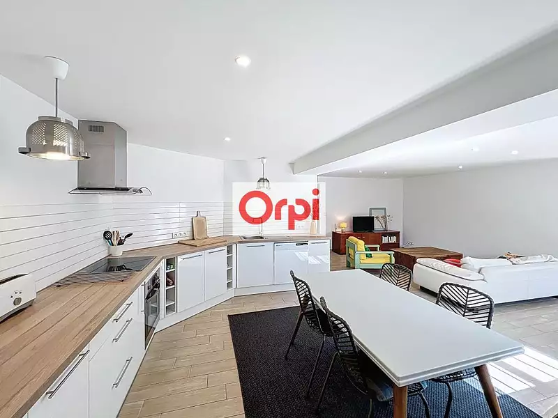Maison, 168 m²