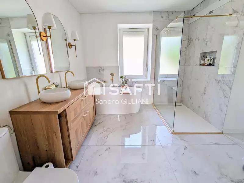 Maison, 155 m²