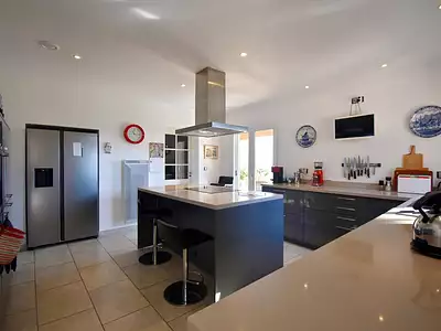 Maison, 235 m²