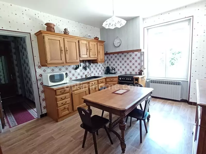 Maison, 210 m²