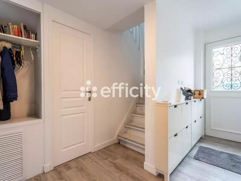 Maison, 147 m²