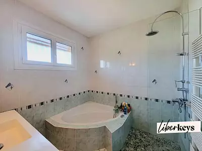 Maison, 156 m²