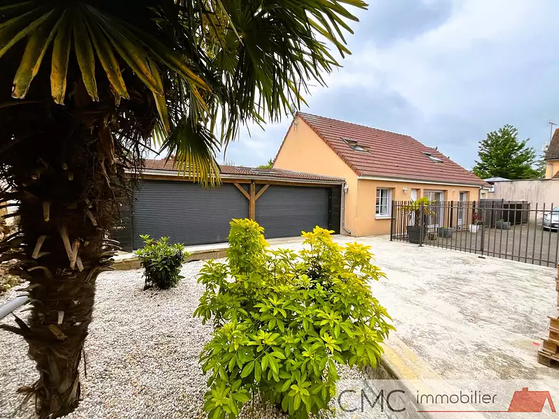 Maison, 284,69 m²