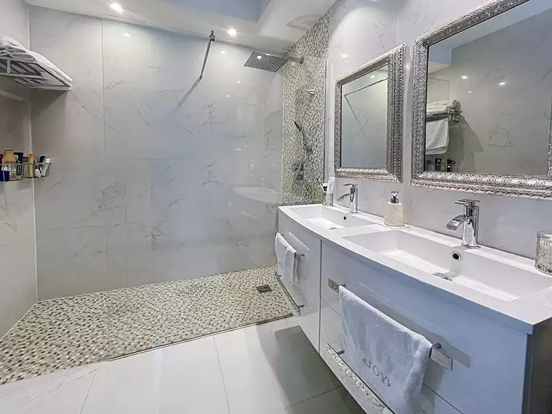 Maison, 222 m²