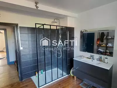 Maison, 230 m²