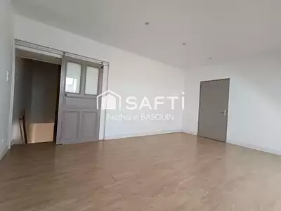 Maison, 176 m²