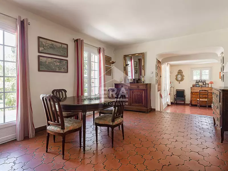 Maison, 145 m²