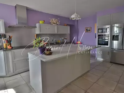 Maison, 320 m²