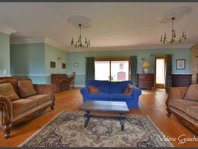 Maison, 250 m²