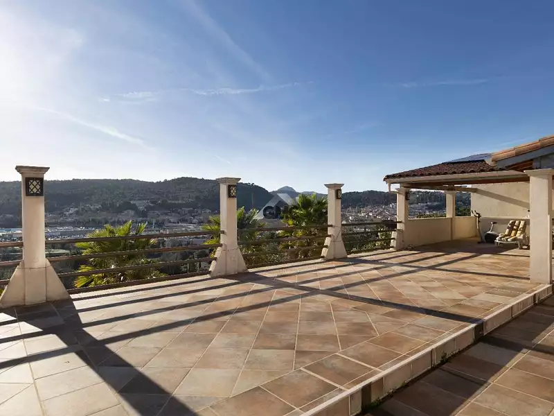 Maison, 222 m²