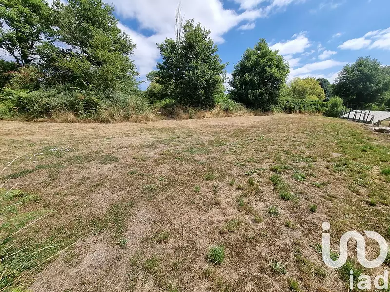 Terrain, 8 364 m²