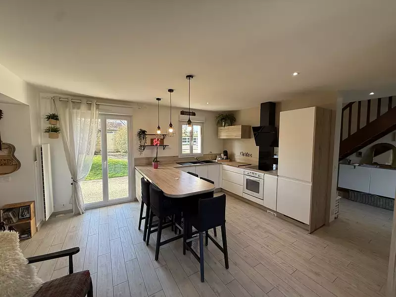 Maison, 186 m²