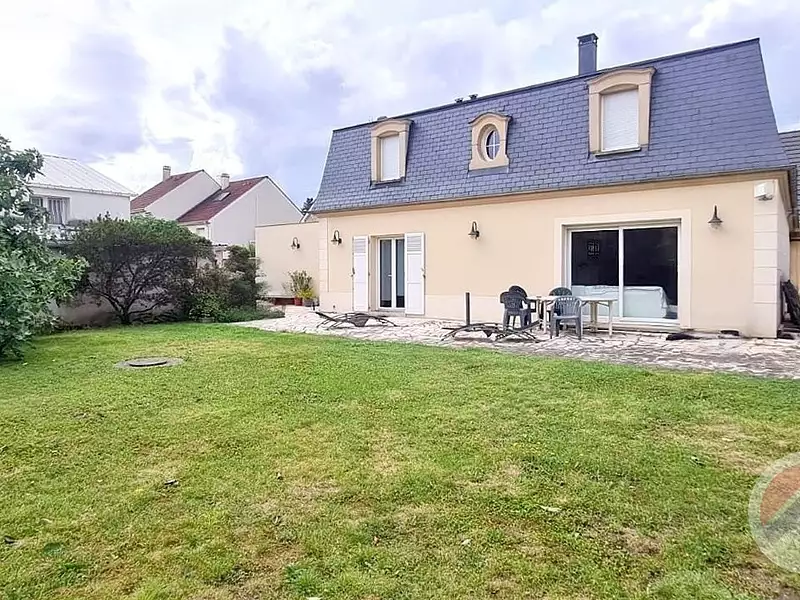 Maison, 136 m²