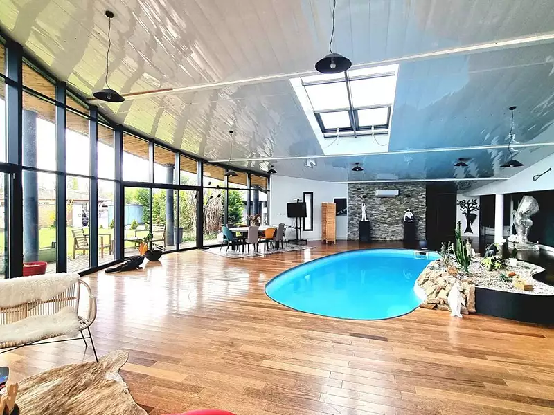Maison, 805 m²